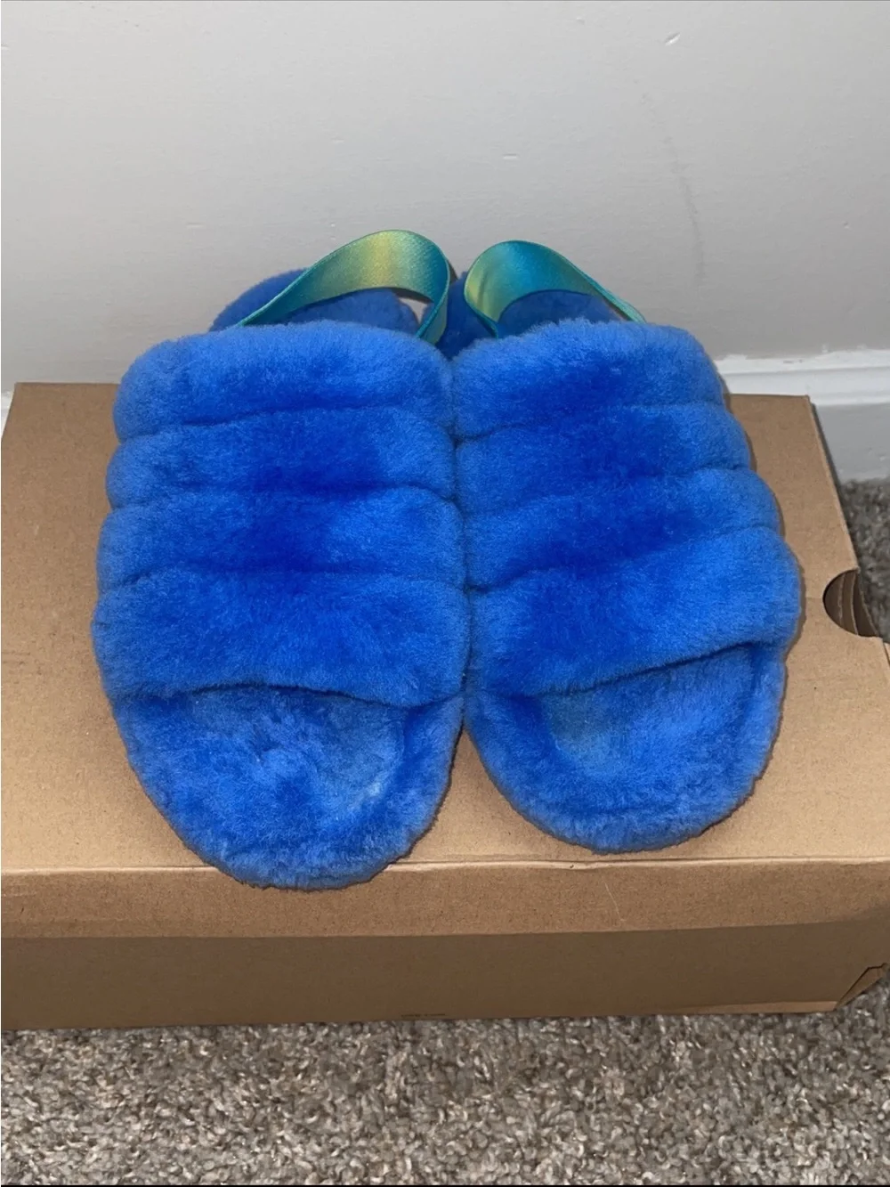 UGG Women's Fluff Balmoral Slide - Bright Blue